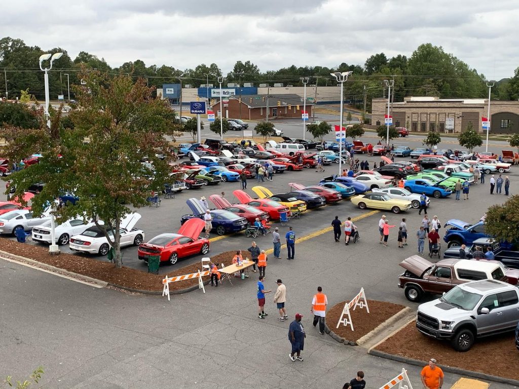 Custom Car Cruise In at Tindol Ford in Gastonia