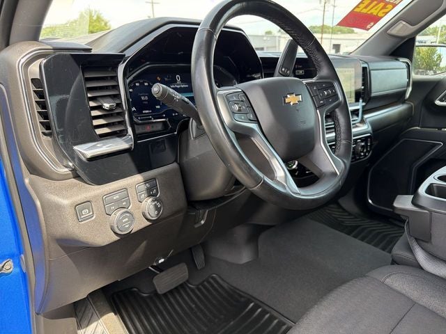 2025 Chevrolet Silverado 1500 LT LT1