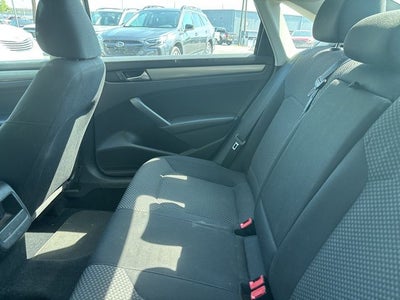 2014 Volkswagen Passat 1.8T S