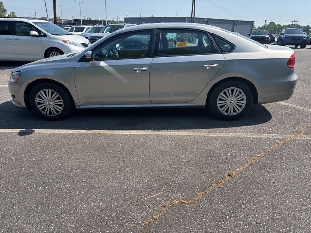 2014 Volkswagen Passat 1.8T S