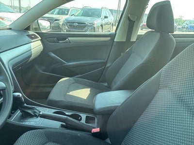 2014 Volkswagen Passat 1.8T S