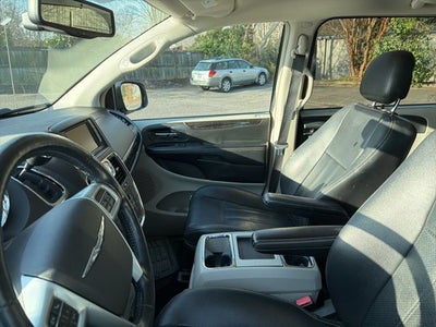 2013 Chrysler Town & Country Touring-L