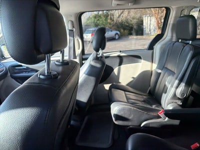 2013 Chrysler Town & Country Touring-L