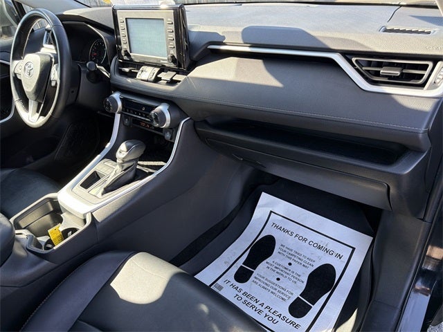 2020 Toyota RAV4 XLE Premium