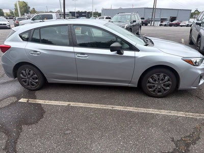 2019 Subaru Impreza 2.0i