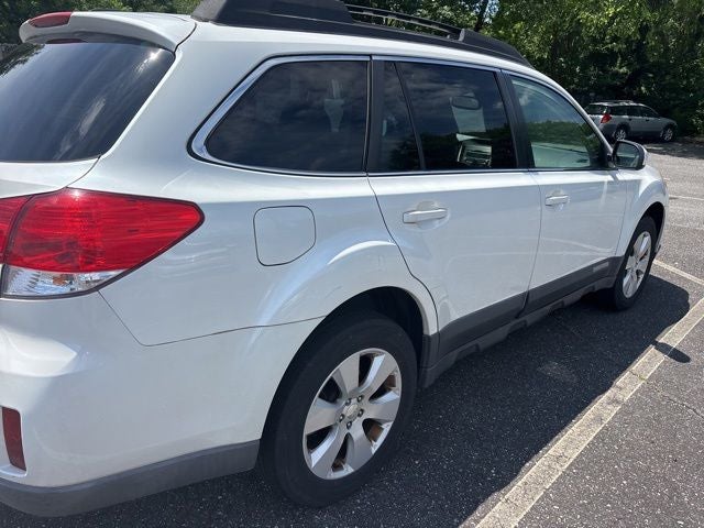 2011 Subaru Outback 2.5i Premium