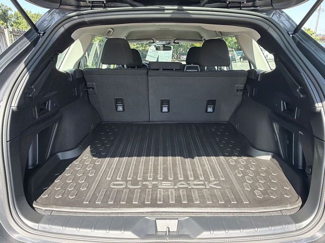 2025 Subaru Outback 2.5i