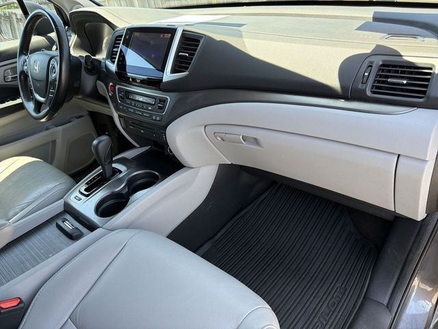 2016 Honda Pilot EX-L w/Rear Entertainment System