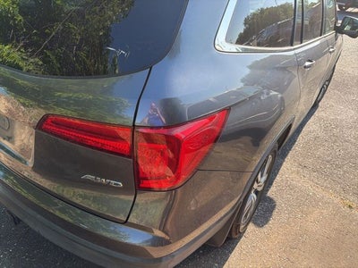 2016 Honda Pilot EX-L w/Rear Entertainment System