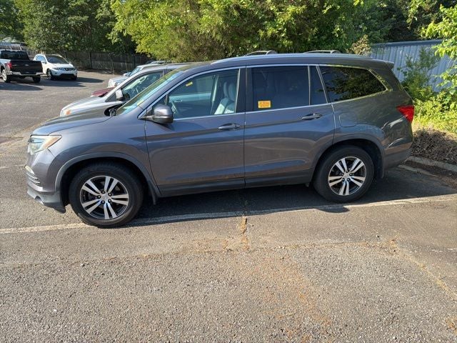 2016 Honda Pilot EX-L w/Rear Entertainment System