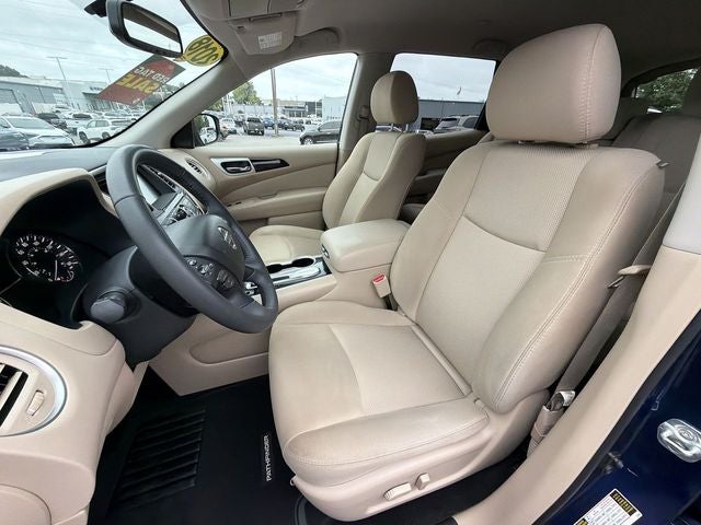 2018 Nissan Pathfinder SV