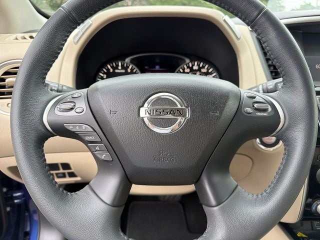 2018 Nissan Pathfinder SV