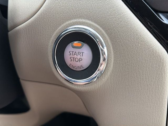 2018 Nissan Pathfinder SV