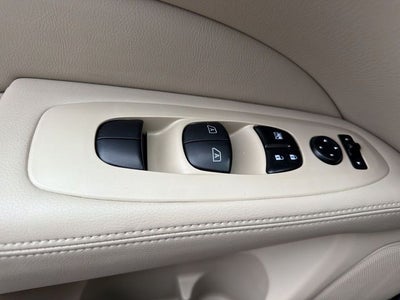 2018 Nissan Pathfinder SV