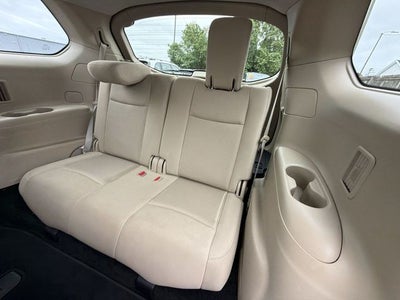 2018 Nissan Pathfinder SV