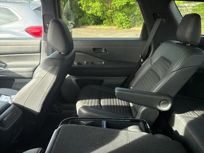 2023 Nissan Pathfinder Rock Creek