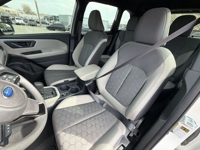 2025 Subaru Forester Base