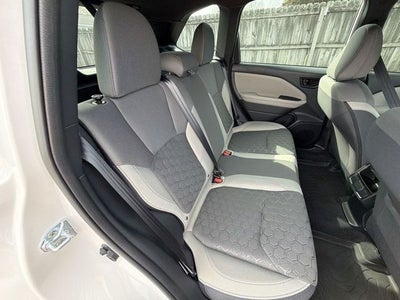 2025 Subaru Forester Base