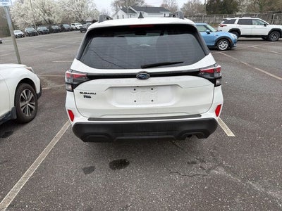 2025 Subaru Forester Base