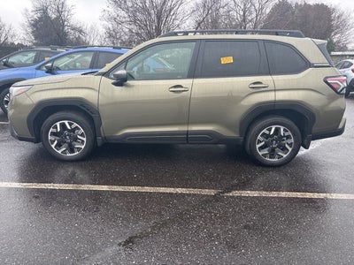2025 Subaru Forester Premium