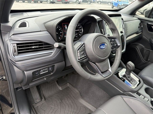 2025 Subaru FORESTER Limited