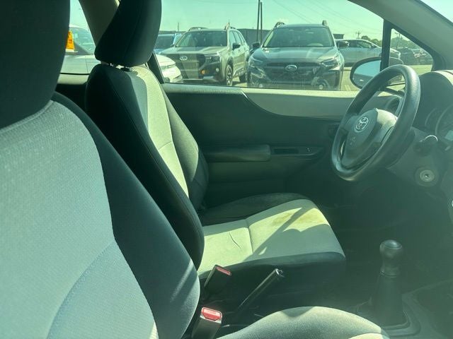 2014 Toyota Yaris L