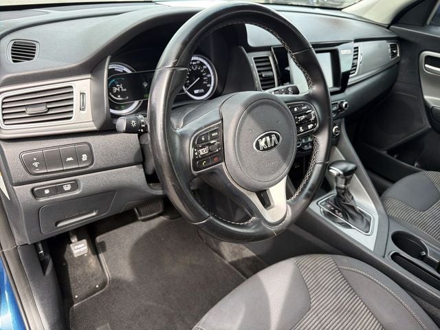 2017 Kia Niro LX