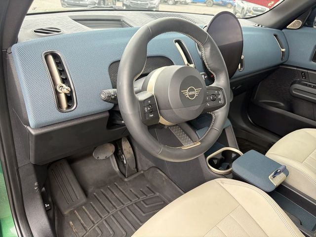 2025 MINI Countryman All4 Signature Plus