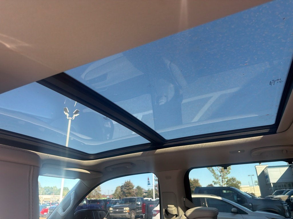 2023 Jeep Grand Wagoneer Base