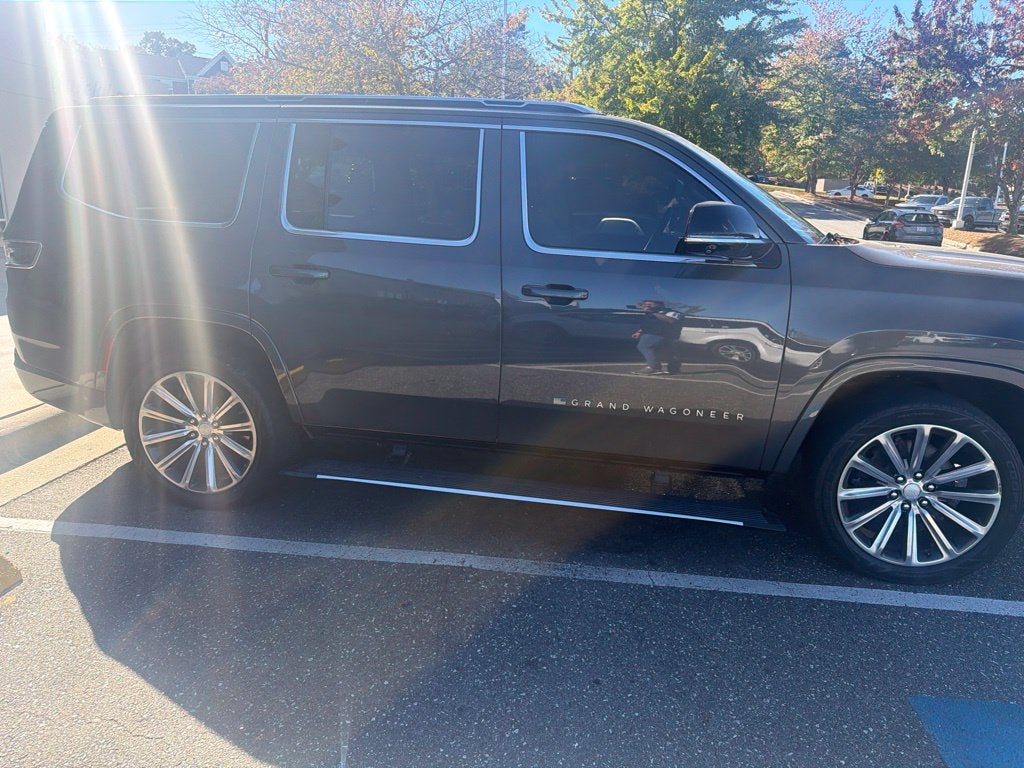 2023 Jeep Grand Wagoneer Base