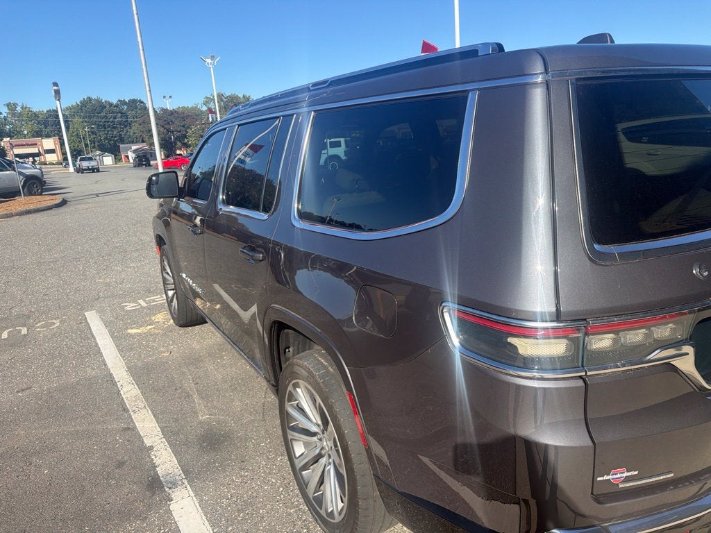 2023 Jeep Grand Wagoneer Base