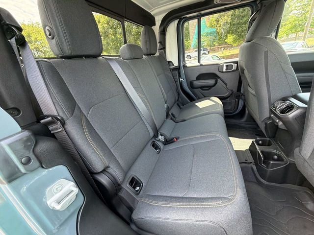 2024 Jeep Gladiator Sport