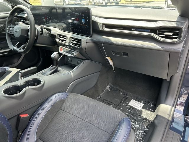 2025 Ford Mustang Dark Horse