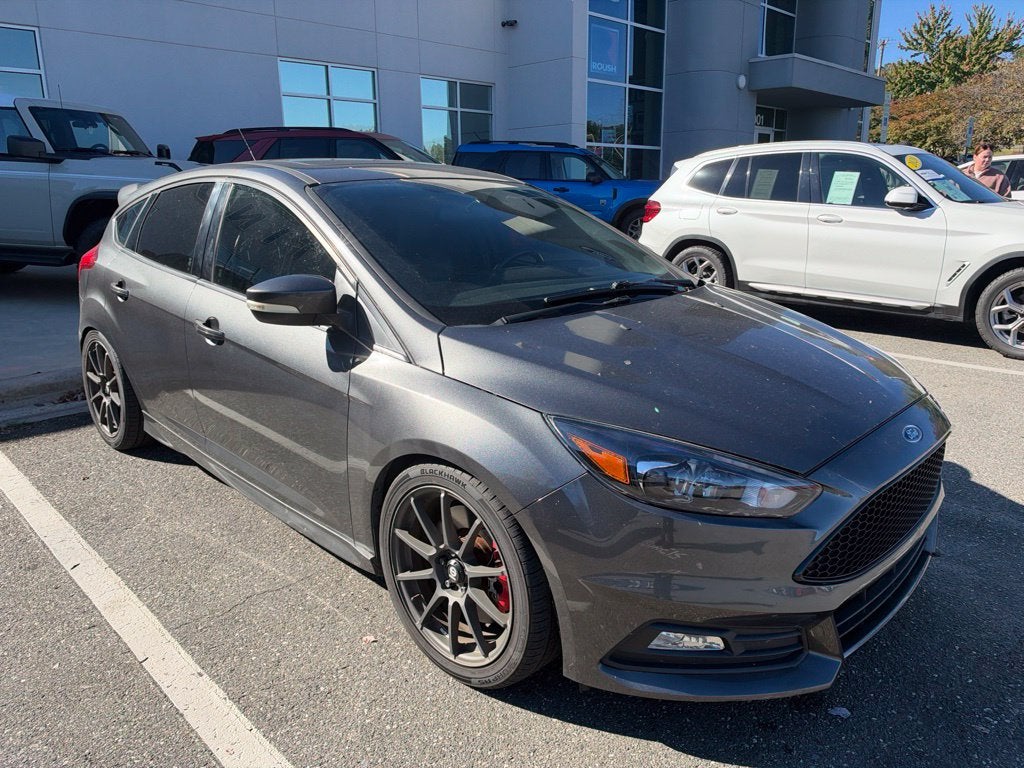 2017 Ford Focus ST