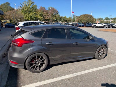 2017 Ford Focus ST