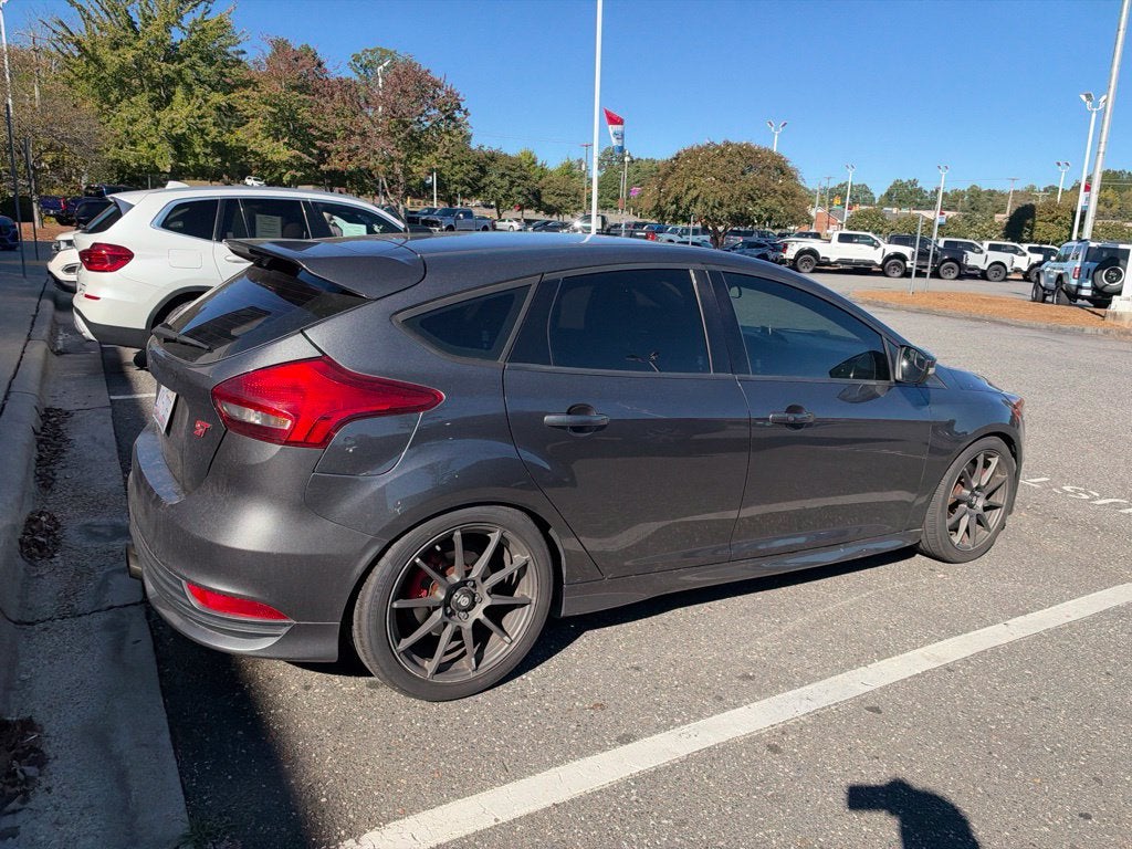 2017 Ford Focus ST