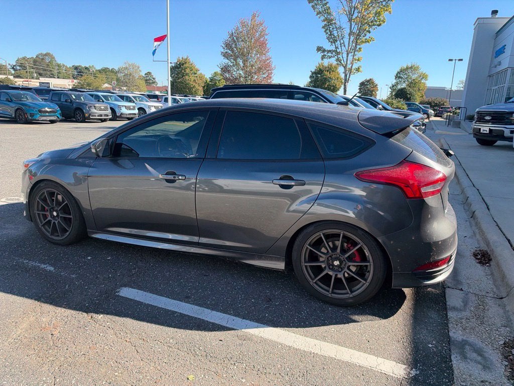 2017 Ford Focus ST