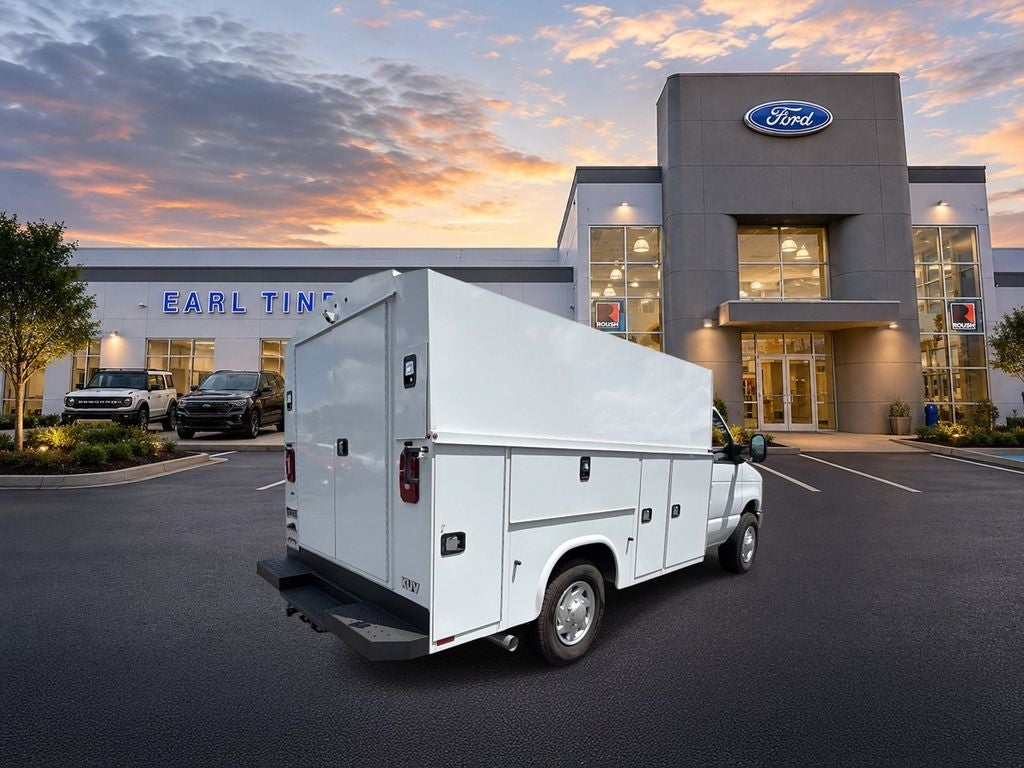 2026 Ford E-350SD Base Cutaway