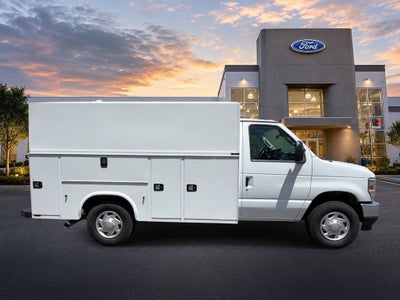 2026 Ford E-350SD Base Cutaway