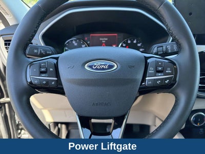 2022 Ford Escape Hybrid SE