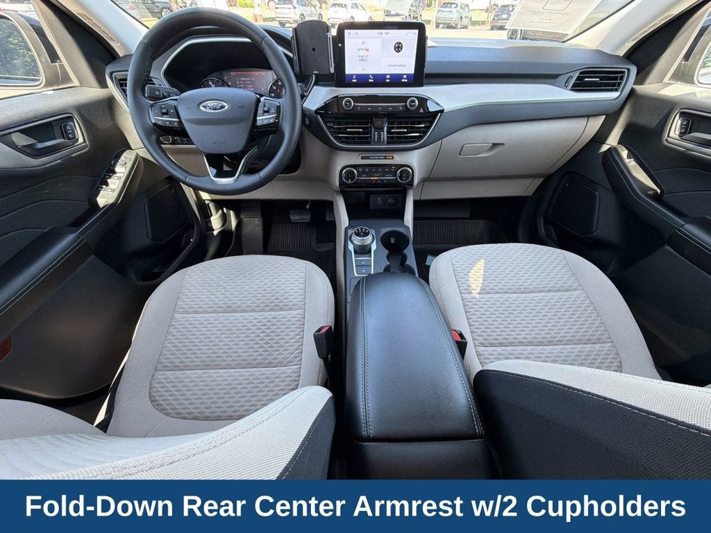 2022 Ford Escape Hybrid SE