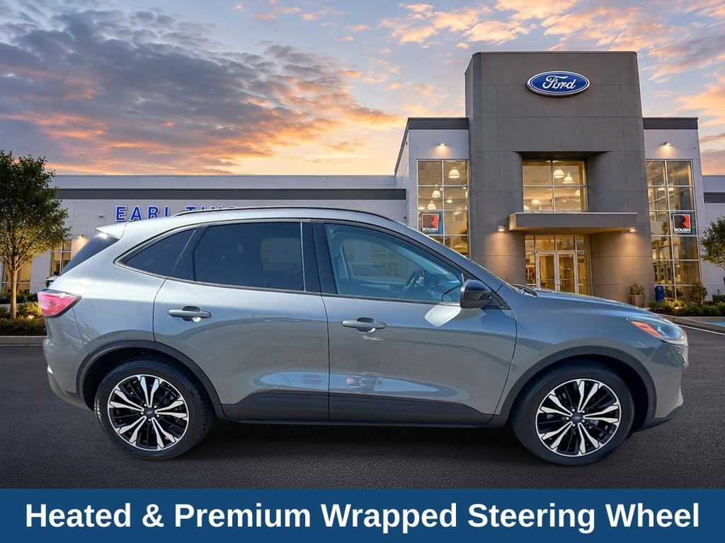 2022 Ford Escape Hybrid SE