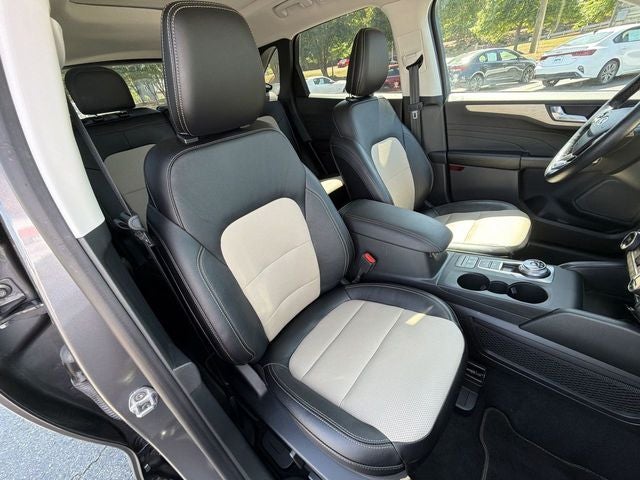 2021 Ford Escape Hybrid Titanium