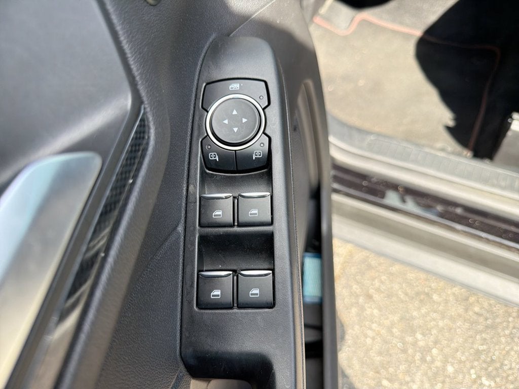 2023 Ford Escape ST-Line Elite