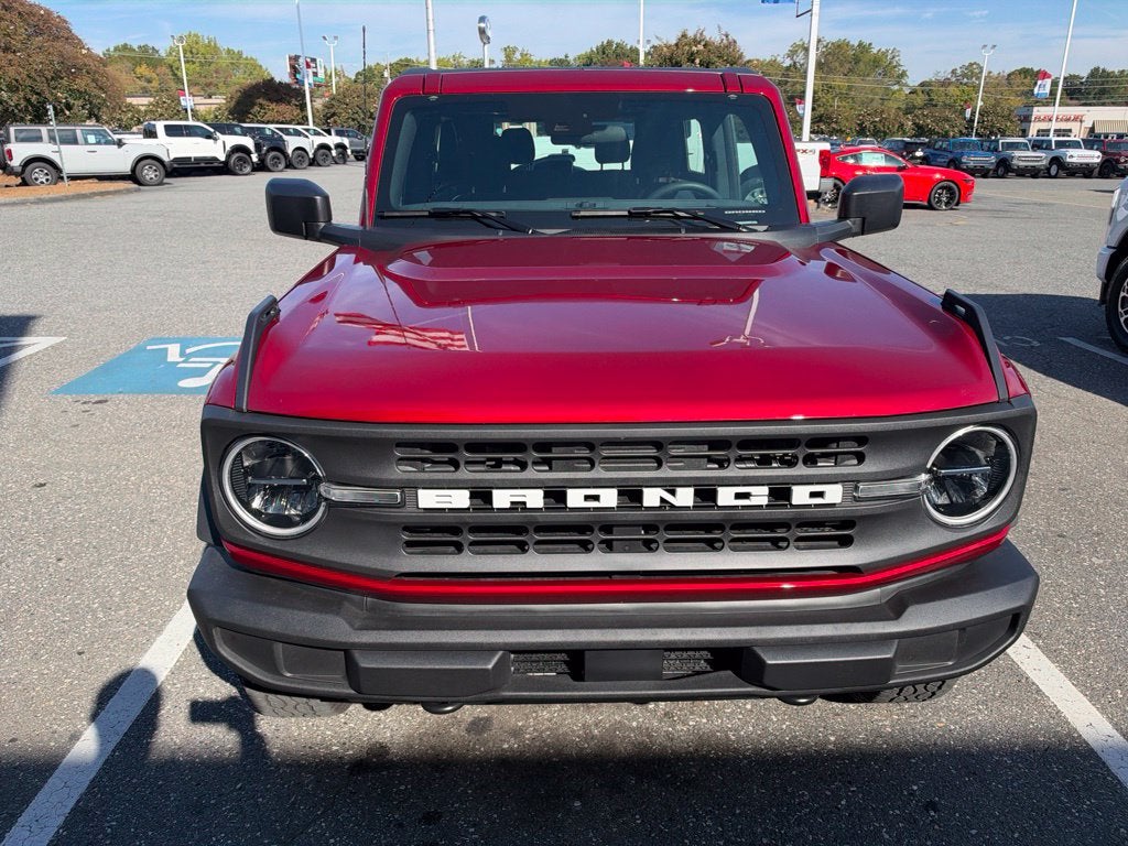 2025 Ford Bronco Base