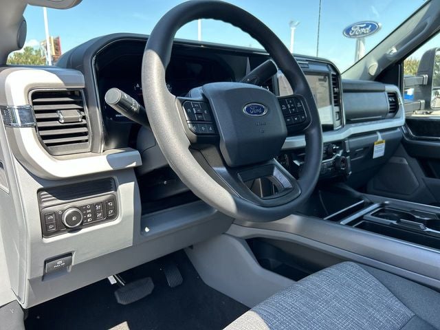 2026 Ford Super Duty XLT