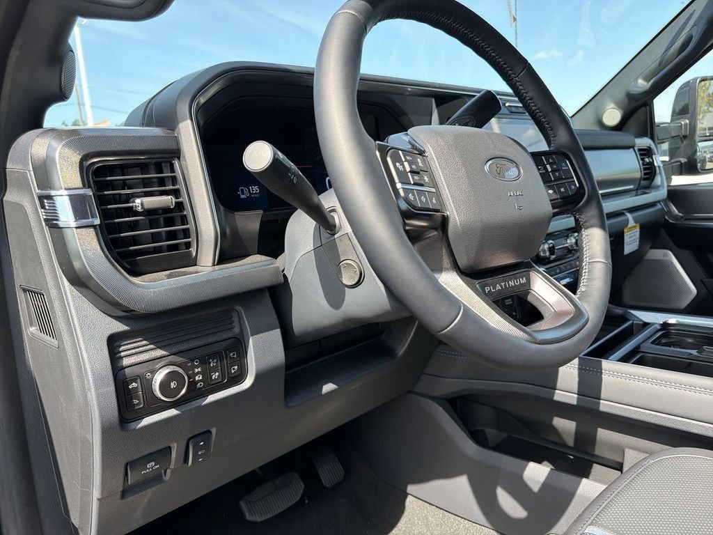 2026 Ford F-350SD Platinum DRW