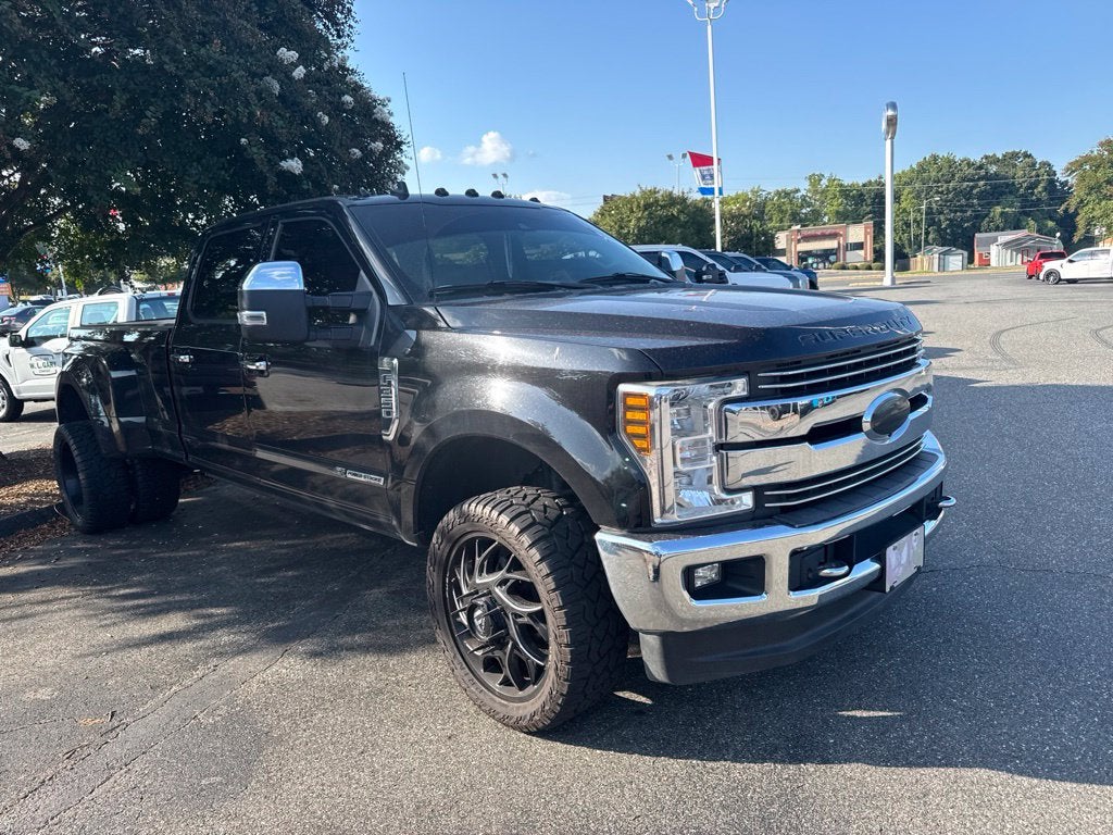 2019 Ford F-350SD Lariat DRW