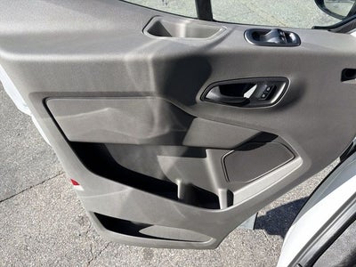 2025 Ford Transit Commercial Base