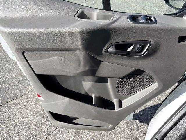 2025 Ford Transit Commercial Base